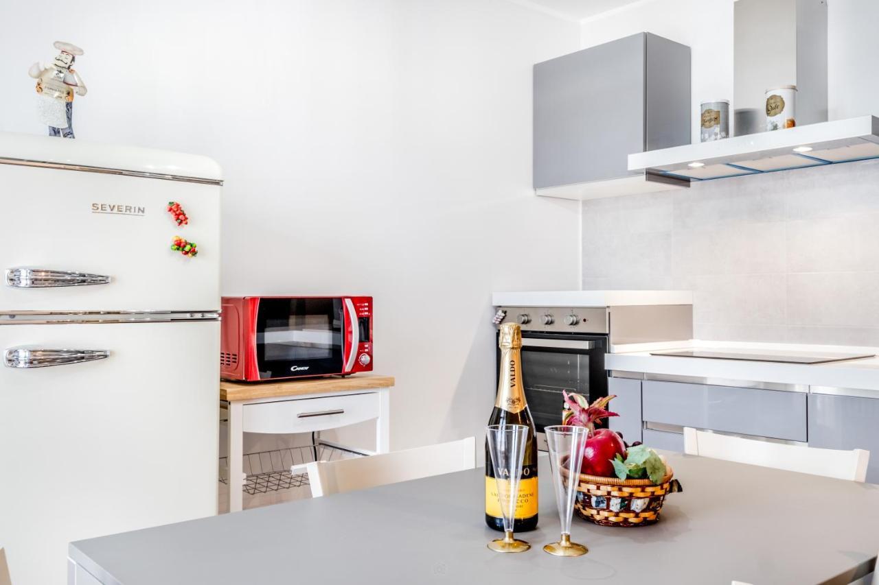 Bbhome Penthouse Bright And Elegant Metro Conca D'Oro Ρώμη Εξωτερικό φωτογραφία