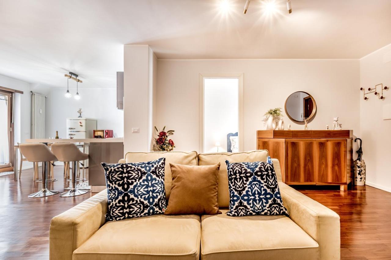 Bbhome Penthouse Bright And Elegant Metro Conca D'Oro Ρώμη Εξωτερικό φωτογραφία