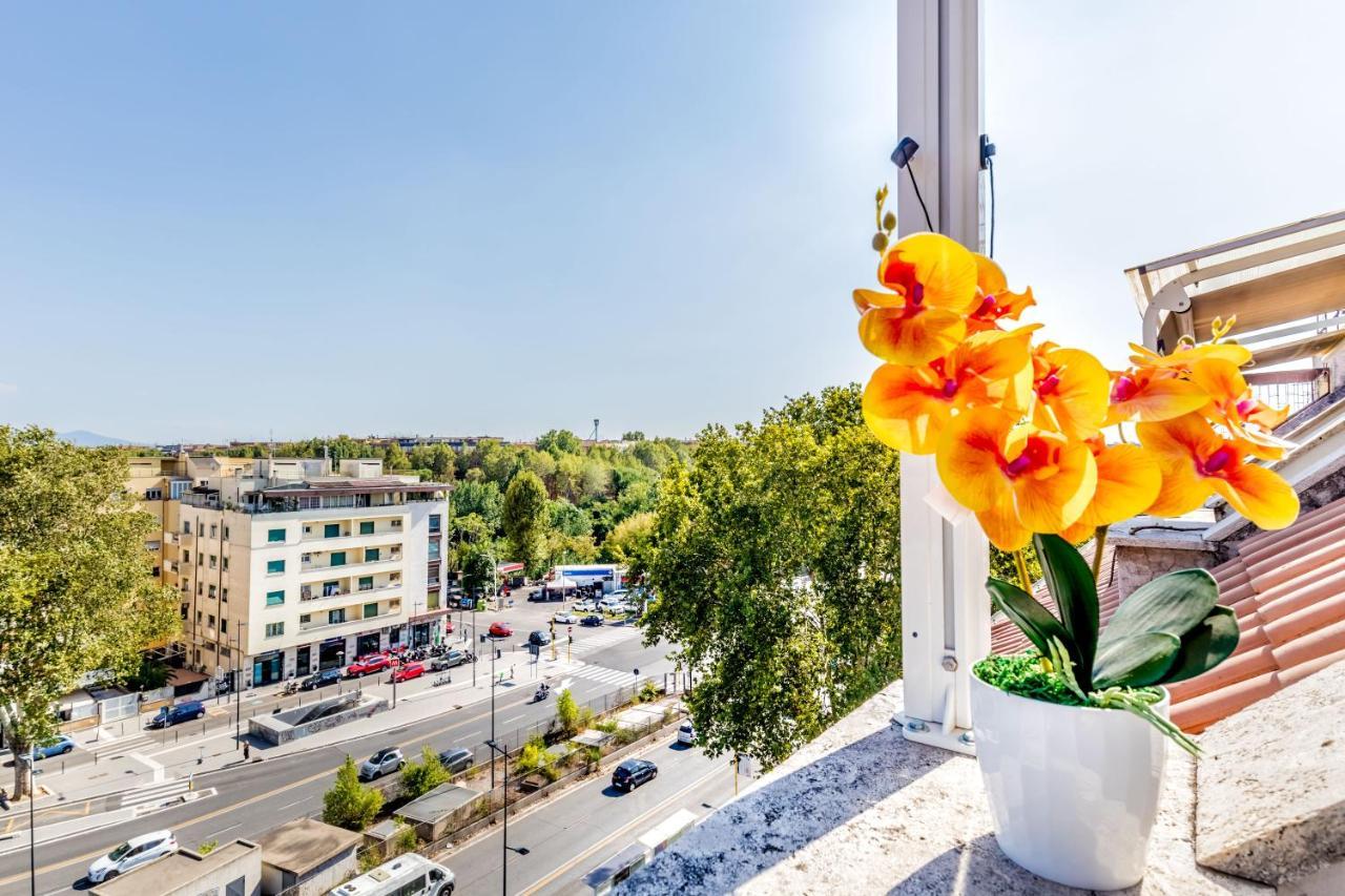 Bbhome Penthouse Bright And Elegant Metro Conca D'Oro Ρώμη Εξωτερικό φωτογραφία