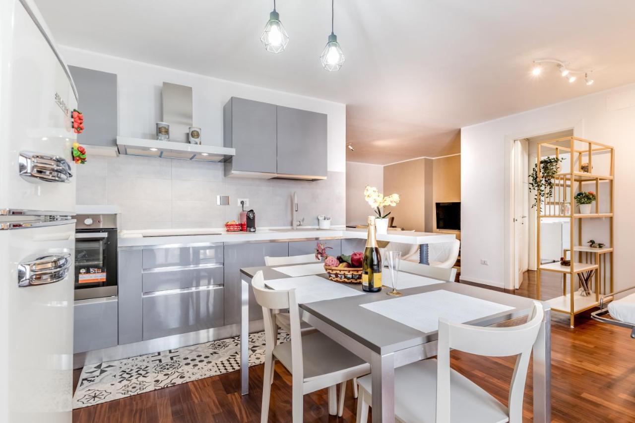 Bbhome Penthouse Bright And Elegant Metro Conca D'Oro Ρώμη Εξωτερικό φωτογραφία